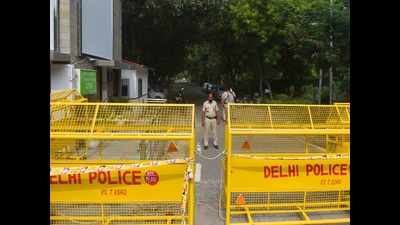 5 held for kidnapping 3-year-old girl in outer Delhi: Police