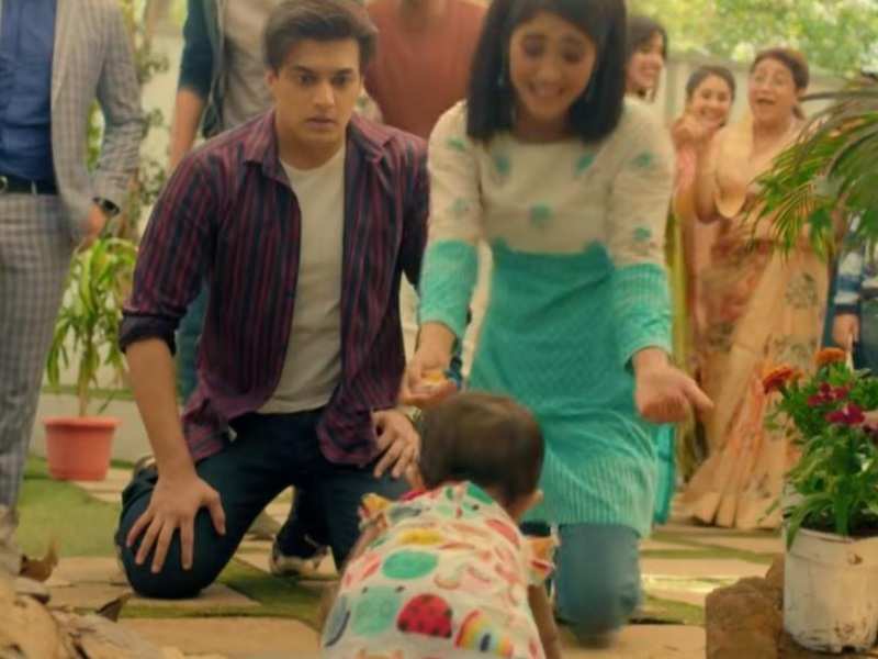 Yeh Rishta Kya Kehlata Hai update: Sirat finds Akshu in the garden - Times of India