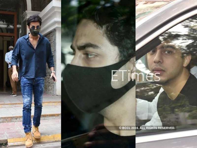 ETimes Paparazzi Diaries: Ranbir Kapoor visits dentist; Shah Rukh Khan's son Aryan gets clicked outside a film studio