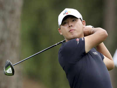 Kim Si-woo among Masters contenders despite broken putter