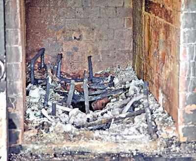 Gas furnaces’ grills melt as cremations continue 24x7