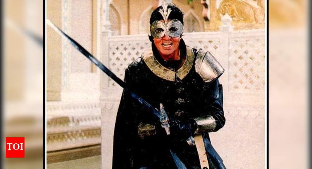 30 years of 'Ajooba': Amitabh Bachchan shares a still from the film ...