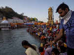 These pictures show the huge crowd of devotees at Kumbh Mela