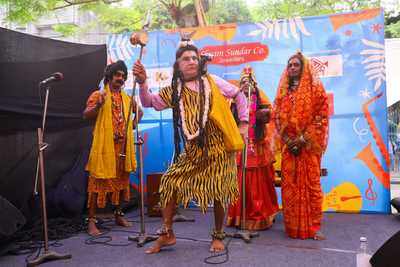 Kolkata witnesses a gala musical on street