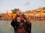 These pictures show the huge crowd of devotees at Kumbh Mela