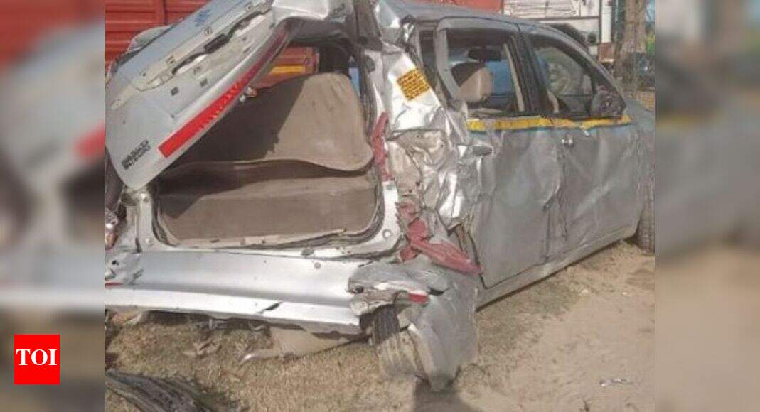 UP: 3 killed, 8 injured in road mishap in Etawah | Agra News - Times of ...