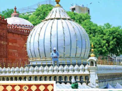 Delhi: 700-year-old-mosque gets glory back in 5 years