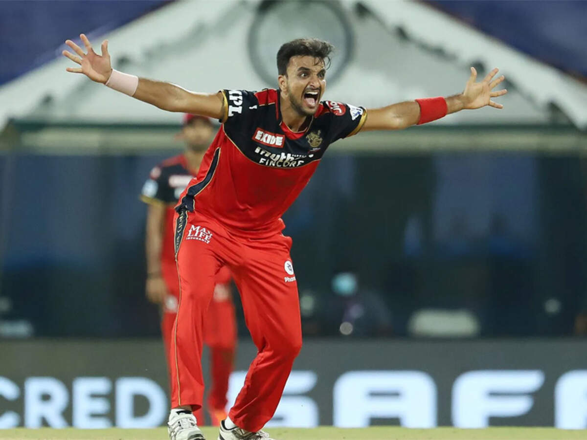 Harshal Patel helps Royal Challengers Bangalore to beat Mumbai Indians in IPL 21