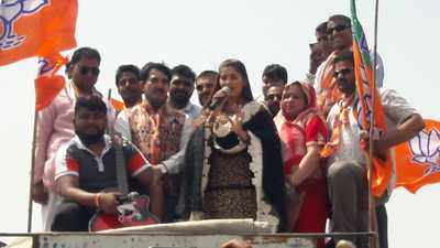UP: Sapna Chaudhary adds glamour on last day of campaigning for panchayat polls campaigns in Hathras; canvases for BJP candidate