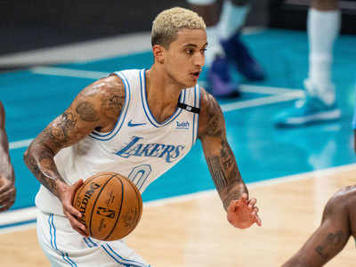NBA: Los Angeles Lakers end road trip with win over Charlotte Hornets
