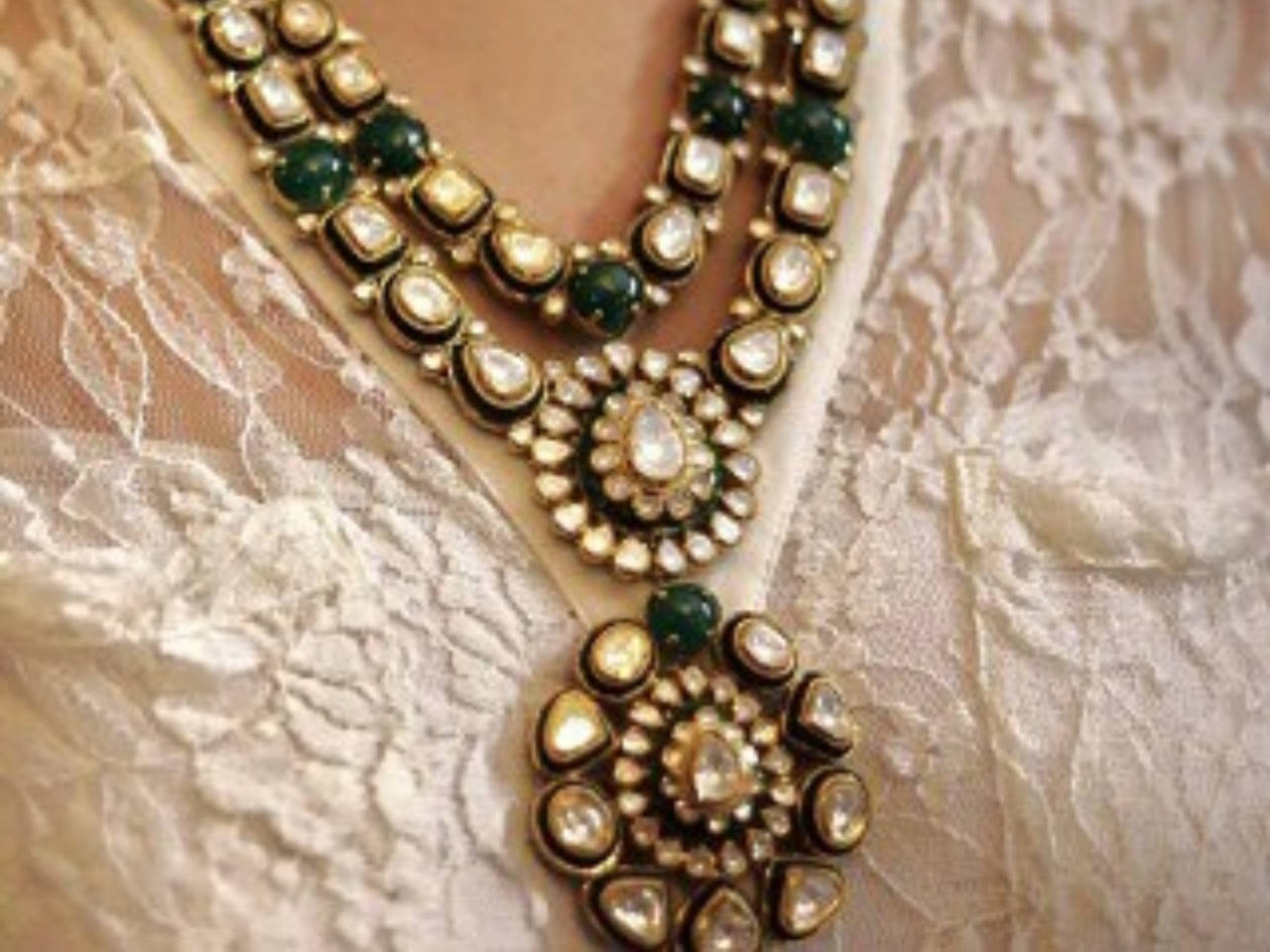 Antique Jewellery Ideas For Bride: How to be a vintage bride with ...