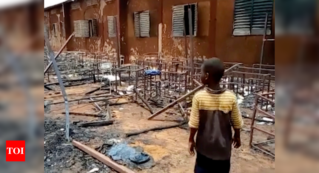 hospital-niger-elementary-school-fire-kills-20-children-times-of-india