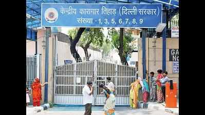 Delhi: Over 3,400 jump Covid bail, parole