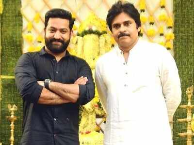 Jr NTR hugged Pawan Kalyan after watching Vakeel Saab: Prakash Raj | Telugu  Movie News - Times of India