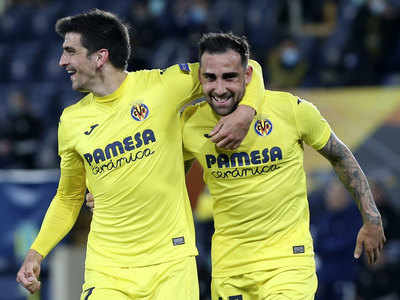 Paco Alcacer and Gerard Moreno send Villarreal into Europa League last four
