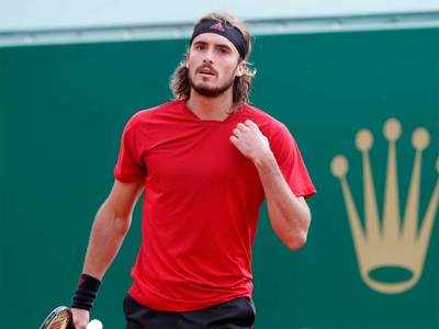 Tsitsipas moves into Monte Carlo semis as Davidovich limps out