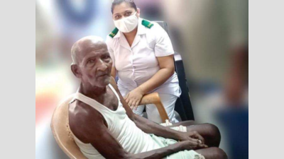 Goa: 104-year-old man from Kudchirem gets first dose