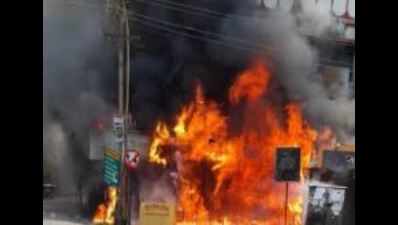 Fire breaks out at cloth store in Dombivli