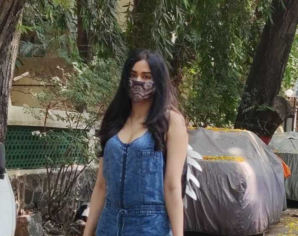 
Adah Sharma gets papped in Bandra
