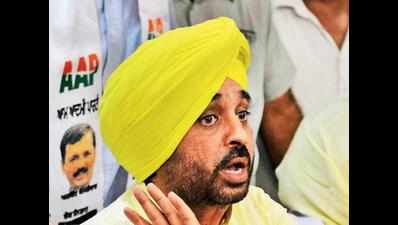 AAP MP Bhagwant Mann hits out at Cong govt over grain mkt shortages