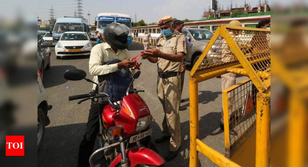 Unaware, many in Gurgaon turned back from border | Gurgaon News - Times ...