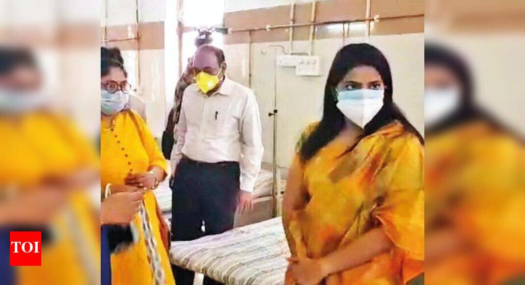 Big hospitals told to reserve more Covid ICU beds Vadodara News