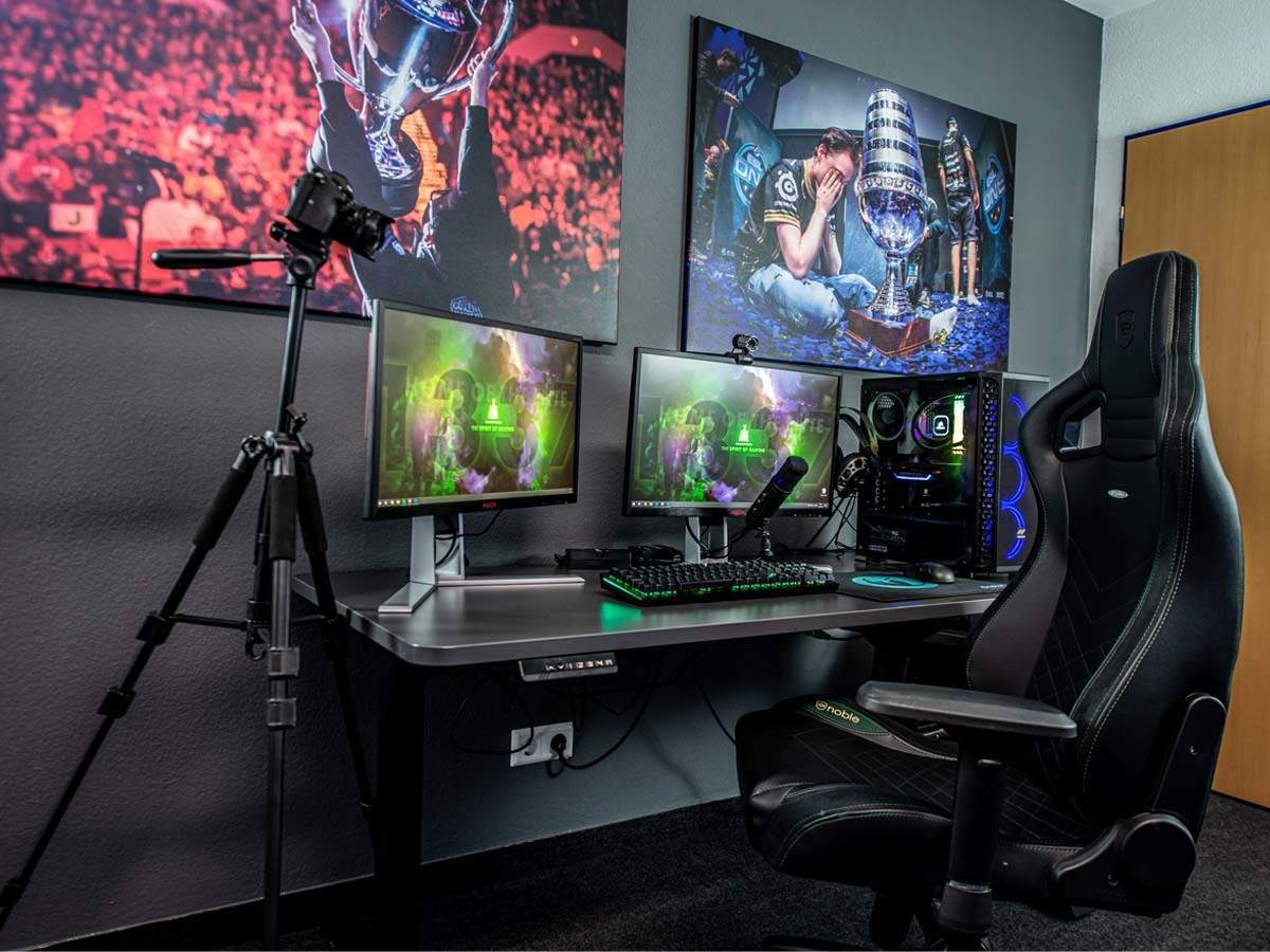 Gaming chairs: Go for comfort and ergonomic aesthetics while you score at  your favourite game | Most Searched Products - Times of India