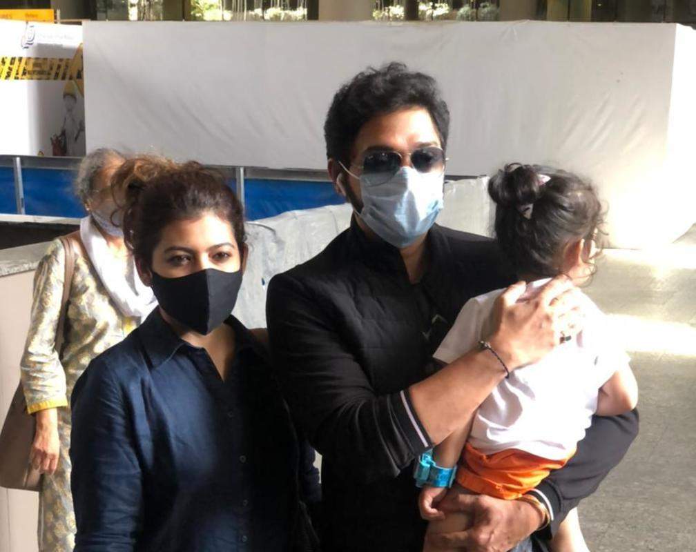 
Shreyas Talpade clicked at the airport with wife Deepti and daughter Aadya

