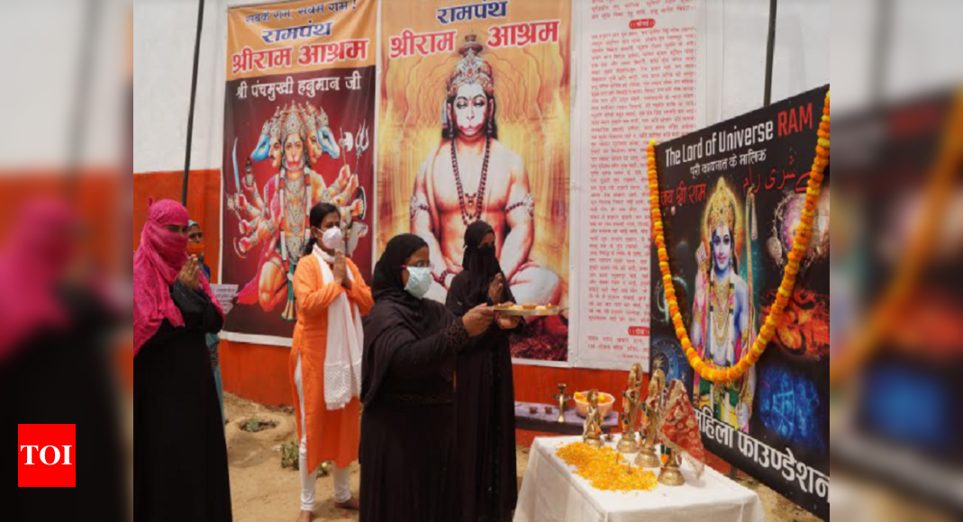 Uttar Pradesh: Muslim women perform aarti on Ram Navami for an end to