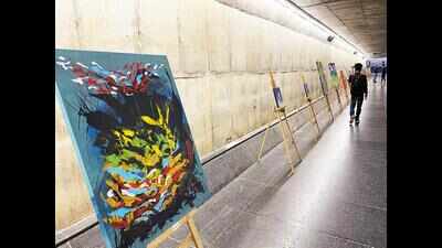 Art in underpass, ‘birds’ on roundabout create a flutter