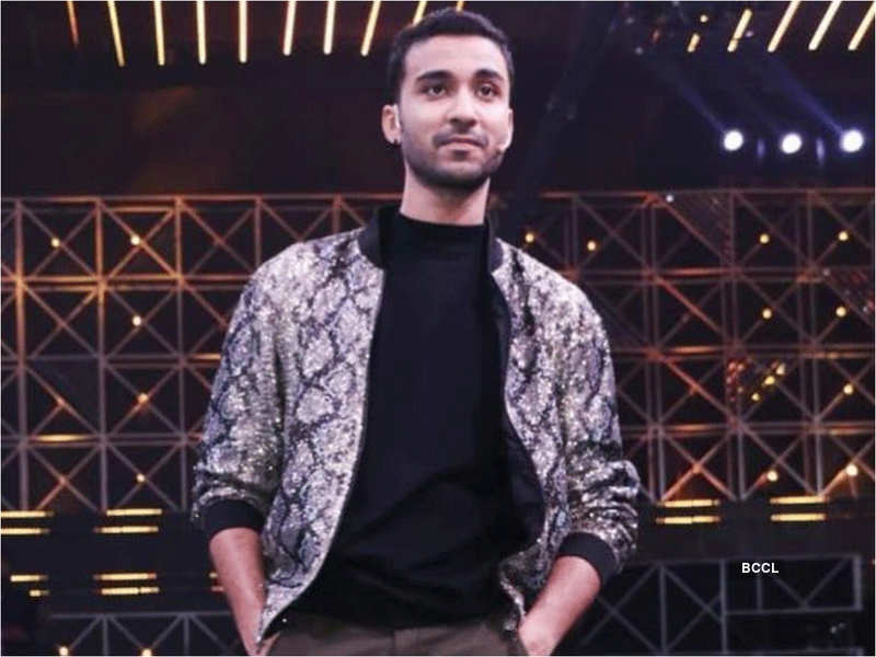 Dance Deewane 3 host Raghav Juyal tests positive for COVID-19; his friends  pour in 'Get well soon' wishes - Times of India
