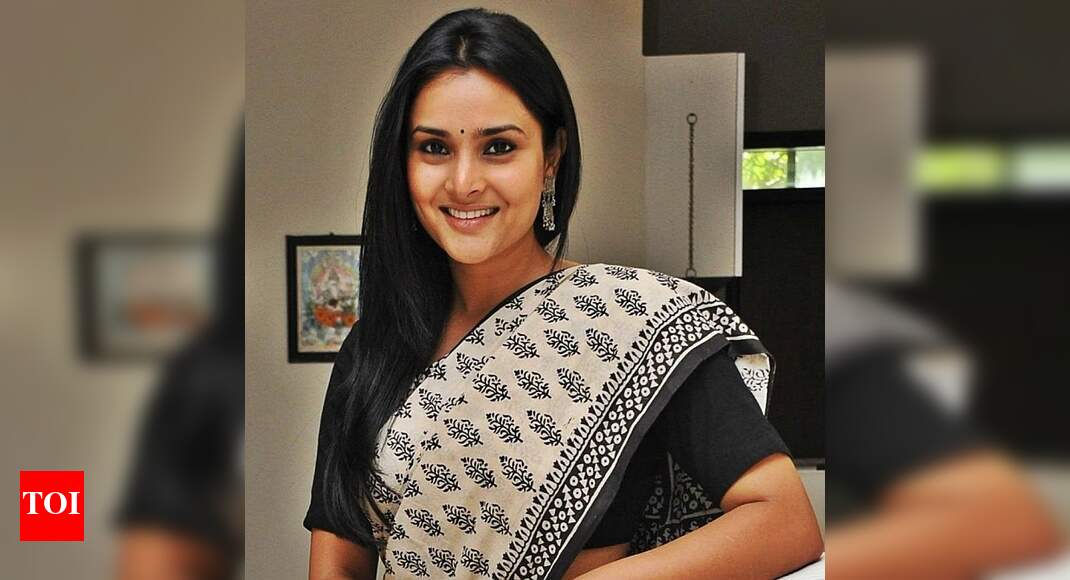 When Ramya reminded everyone to introspect on Earth Day Kannada Movie