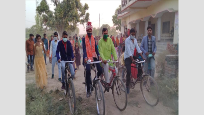 Man takes baraat on cycle to spread awareness on Covid norms, environment in UP's Pratapgarh