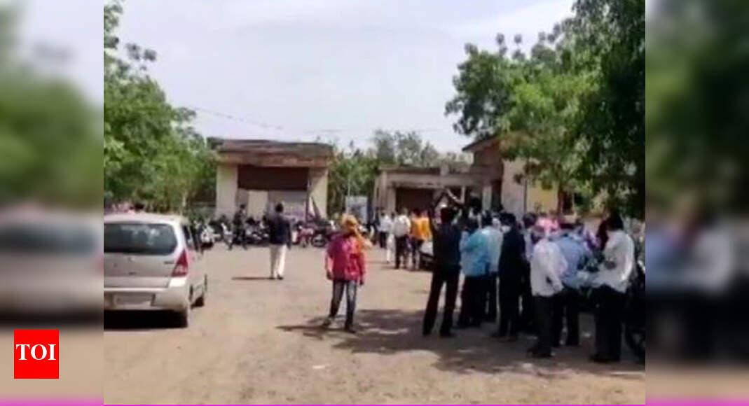 Yavatmal news 7 die in Yavatmal's Wani after consuming hand sanitiser