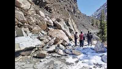 Landslides block Lahaul roads