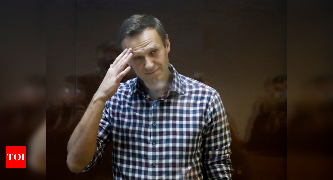 Russia suspends activities of Kremlin critic Alexei Navalny's regional groups