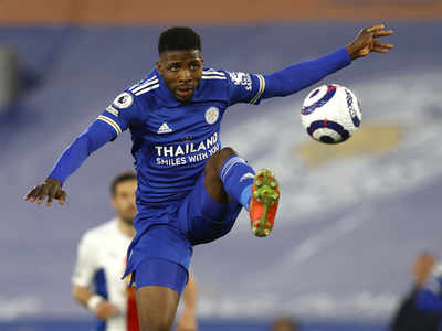 Leicester City Iheanacho Seals Leicester City S Fightback To Sink Crystal Palace Football News Times Of India