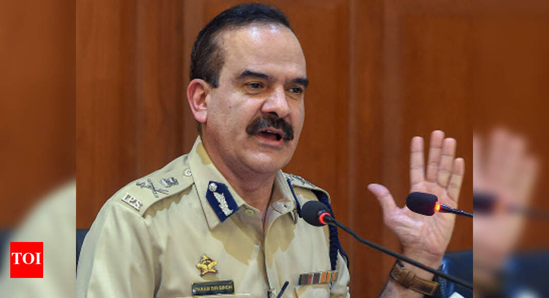 Maharashtra: Ex-CP faces govt inquiry over API’s corruption claim ...