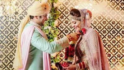 'TKSS' comedian Sugandha Mishra jokes 'your life, my rules' as she shares her first wedding photo with Sanket Bhosale