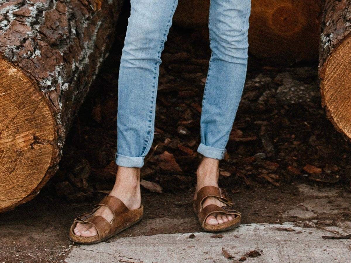 Casual Slip-Ons For Men: Men's slippers: Casual slip-ons that you can wear  with shorts | Most Searched Products - Times of India