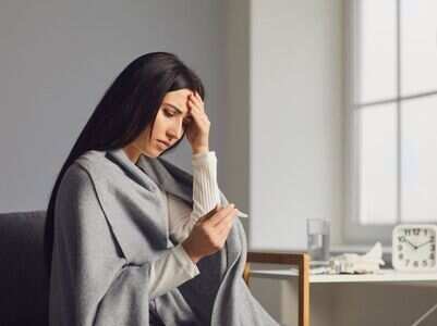 Vaccine side effects that feel like COVID symptoms