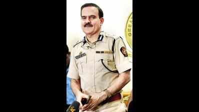 Mumbai: ACP to investigate cop’s charges against ex-CP