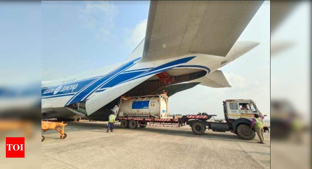 Medical O2 containers reach Kolkata from China