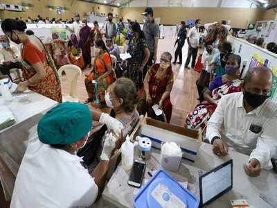 13 opposition parties demand free vaccinations