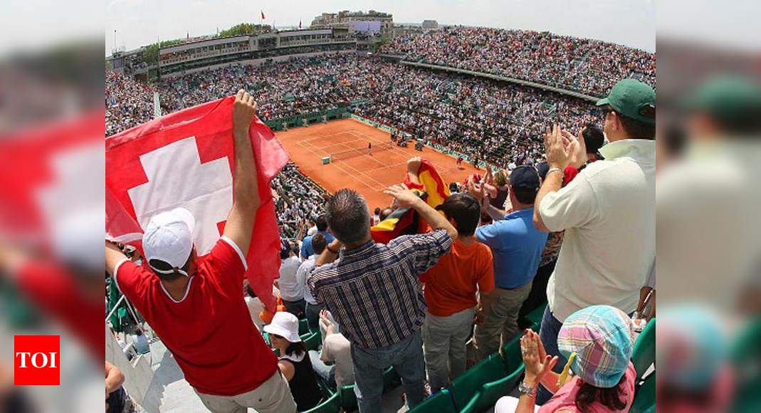 Up to 1,000 fans allowed per court at French Open: Sports minister