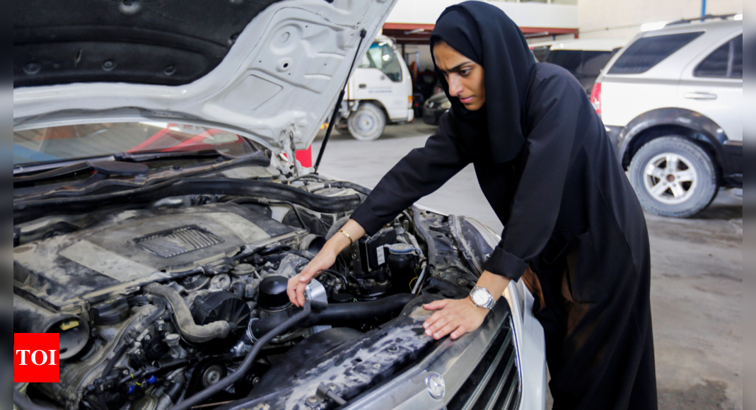 Reparasi mobil Emirat: Mendobrak penghalang: pemilik bengkel mobil yang masuk ke UEA