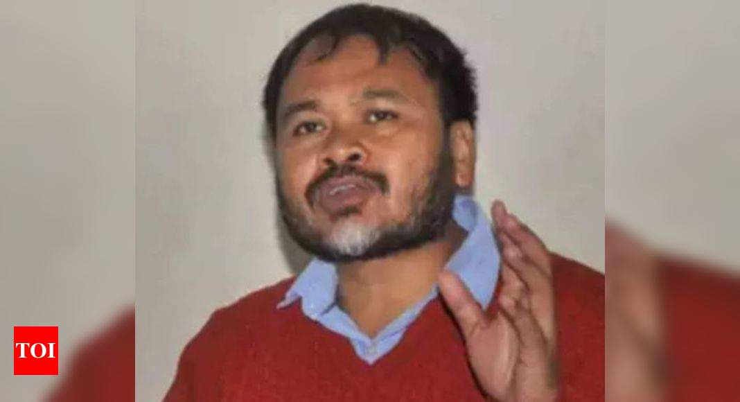 Akhil Gogoi seeks vaccine for all in 3 months