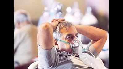 Oxygen crisis still haunts Delhi hospitals, SOS response with stocks almost over