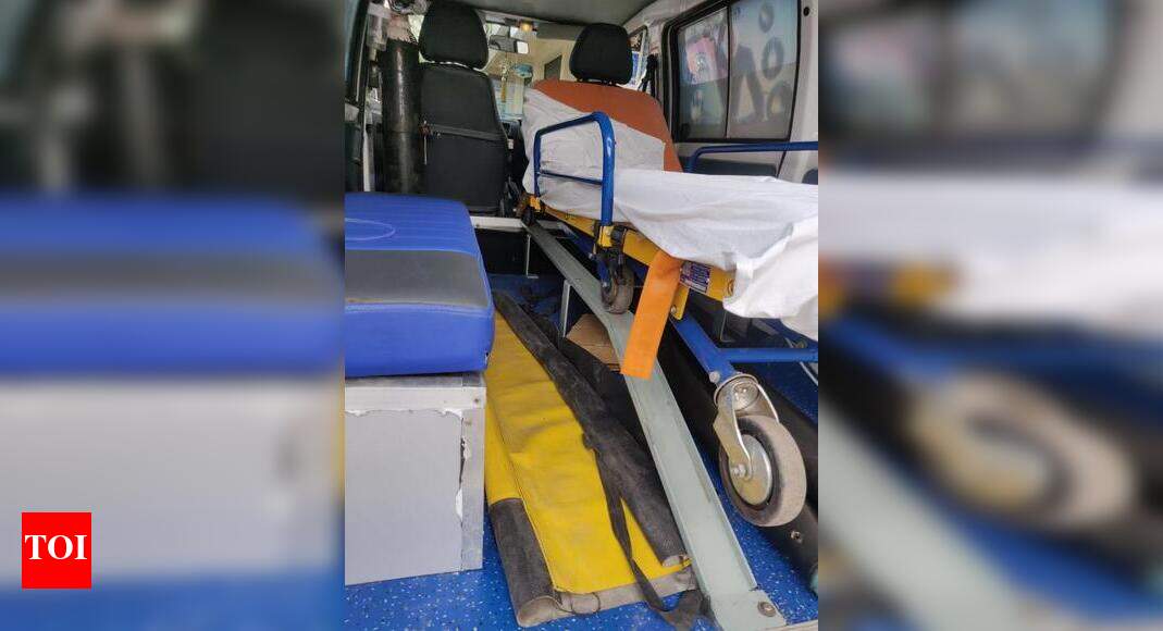 Ambulance Demand Up Citizens Left To Fend For Themselves Bengaluru 