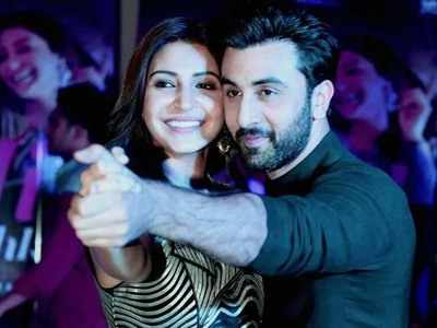 Throwback: When Anushka Sharma schooled Ranbir Kapoor for digging his nose